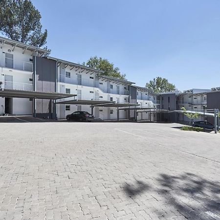 The Residency Hurlingham Йоханесбург Екстериор снимка