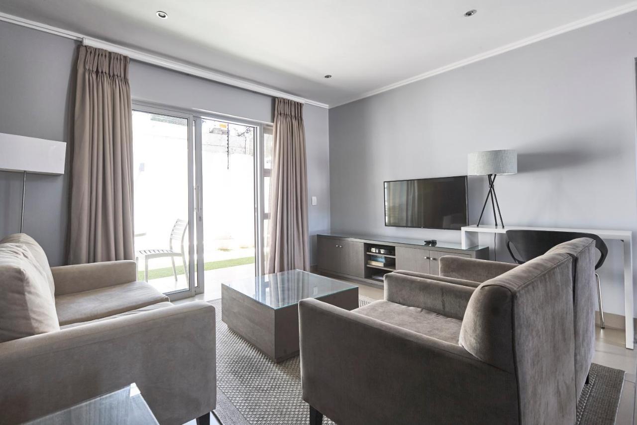 The Residency Hurlingham Йоханесбург Екстериор снимка