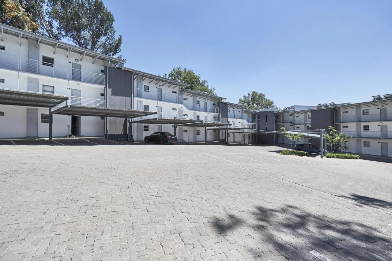 The Residency Hurlingham Йоханесбург Екстериор снимка